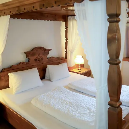 Burg Biedenegg Mit Schlosscafe By Interhome *