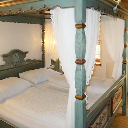 Vila Burg Biedenegg Mit Schlosscafe By Interhome