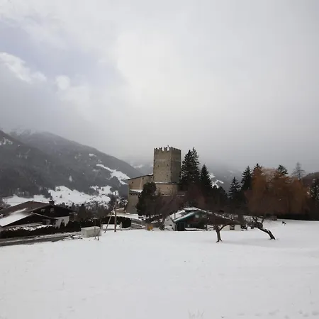 Burg Biedenegg Mit Schlosscafe By Interhome וילה Alterzoll