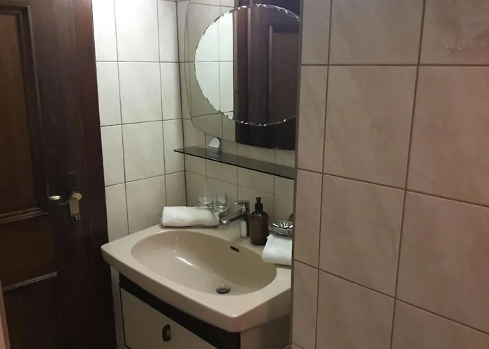 Burg Biedenegg Mit Schlosscafe By Interhome וילה