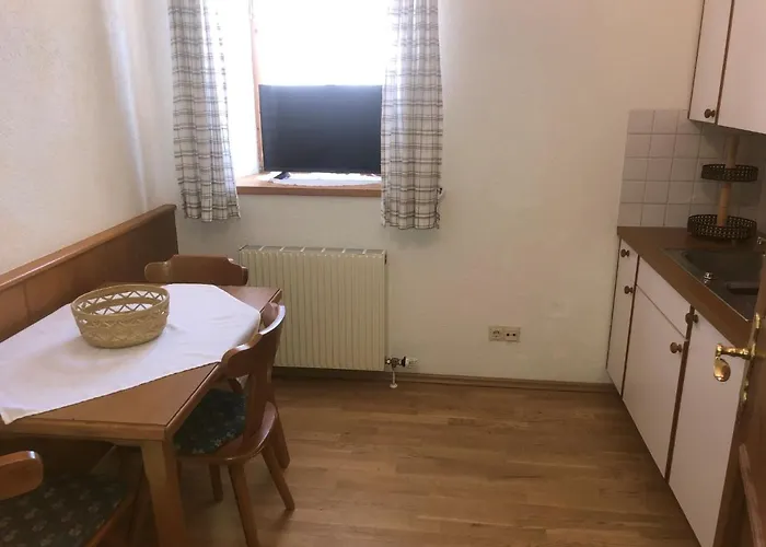 Burg Biedenegg Mit Schlosscafe By Interhome וילה Alterzoll